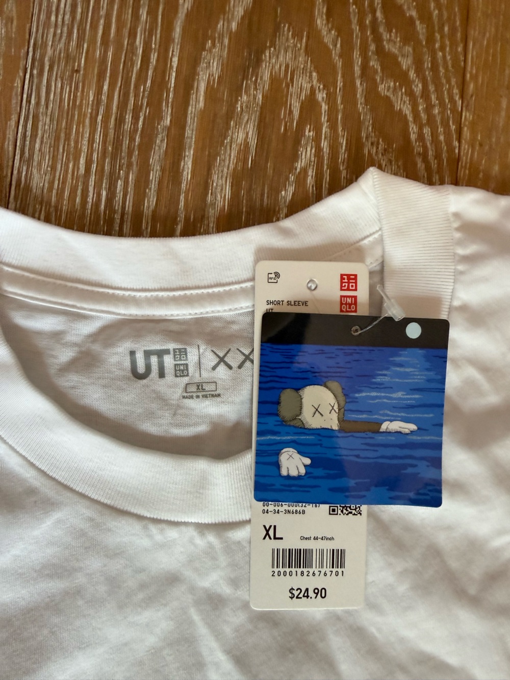 KAWS × Uniqlo UT Short Sleeve Graphic
T-shirt Size XL Pink BFF new - Picture 9 of 12